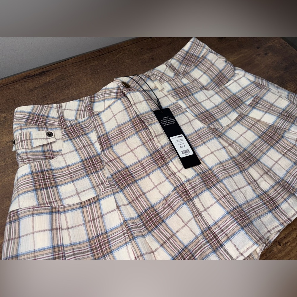 Fashion Nova Plaid Gauze Mini Skirt in Cream and Brown - Picture 4 of 10